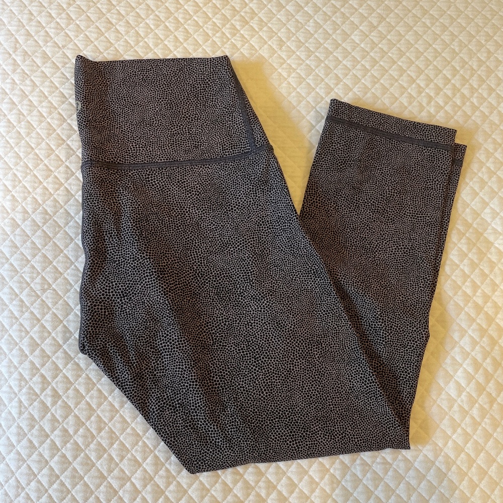 Lululemon Wunder Under Crop 21”